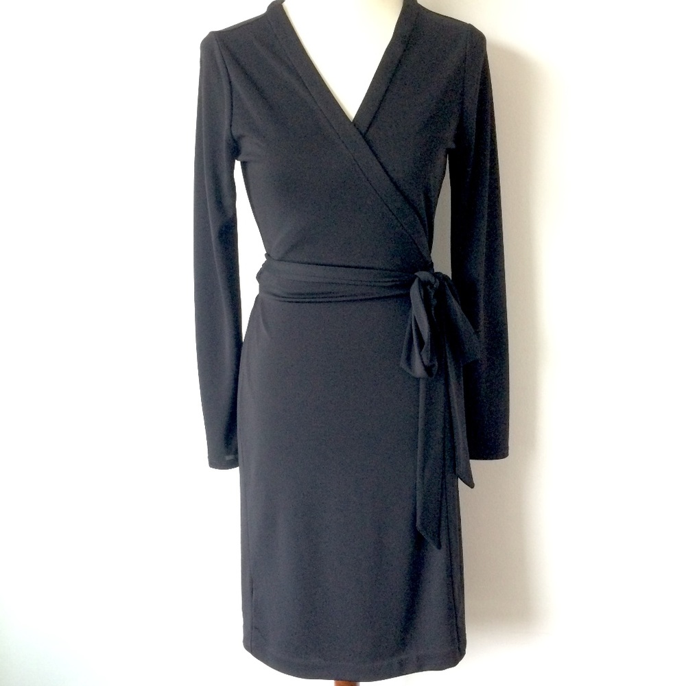 Classic Anne Taylor Black Wrap Dress